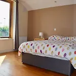 Spacious, Bright & Modern 3 Bedroom Family Home