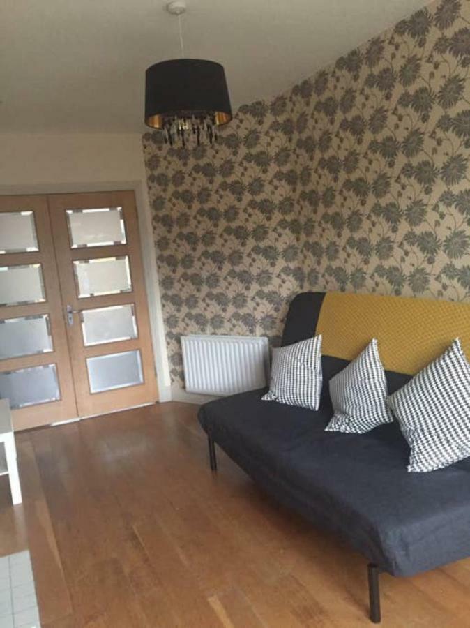Spacious, Bright & Modern 3 Bedroom Family